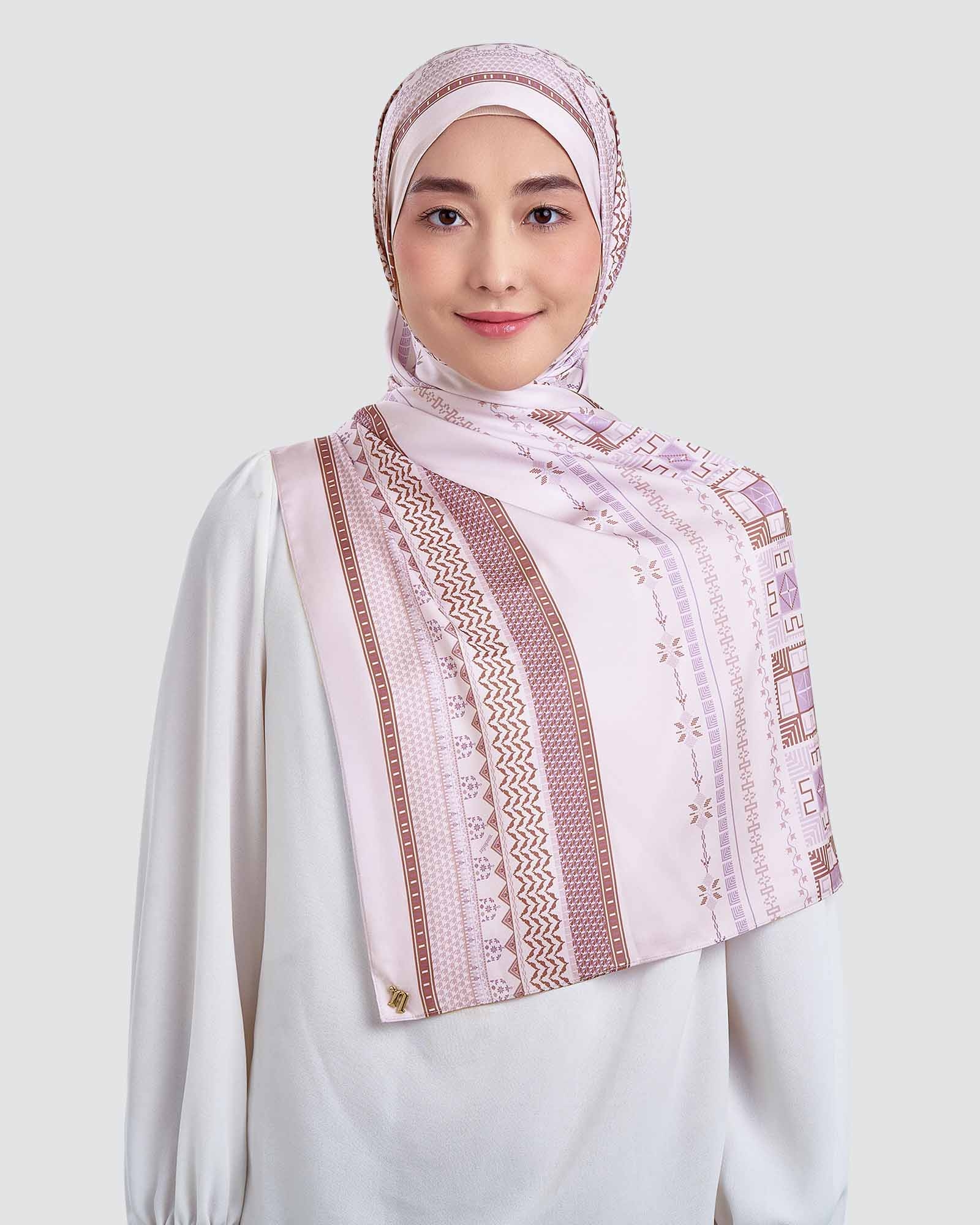 ANKA MATTE SATIN SHAWL - SILVER DUNE