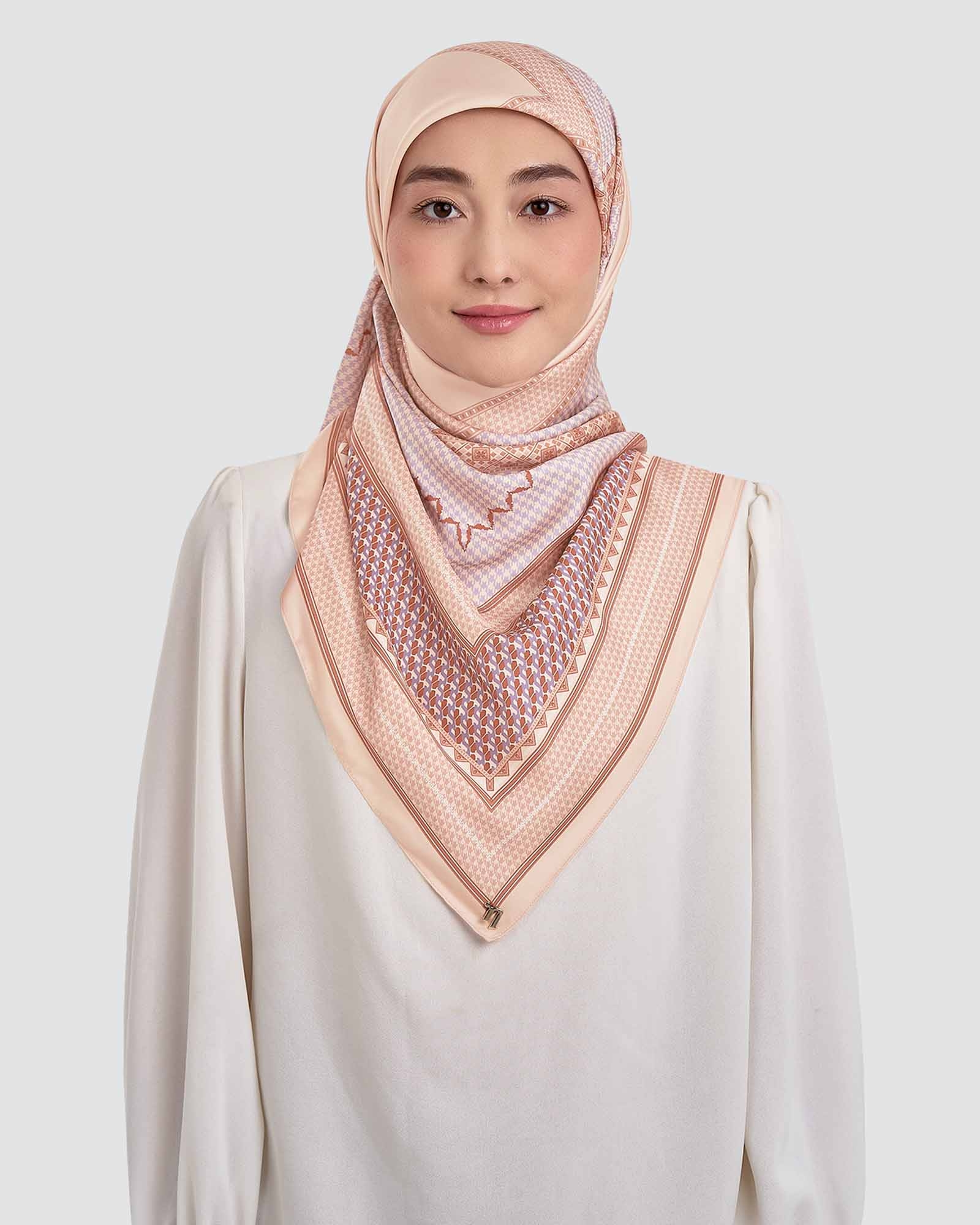 ANKA MATTE SATIN SQUARE - GOLDEN SOUQ