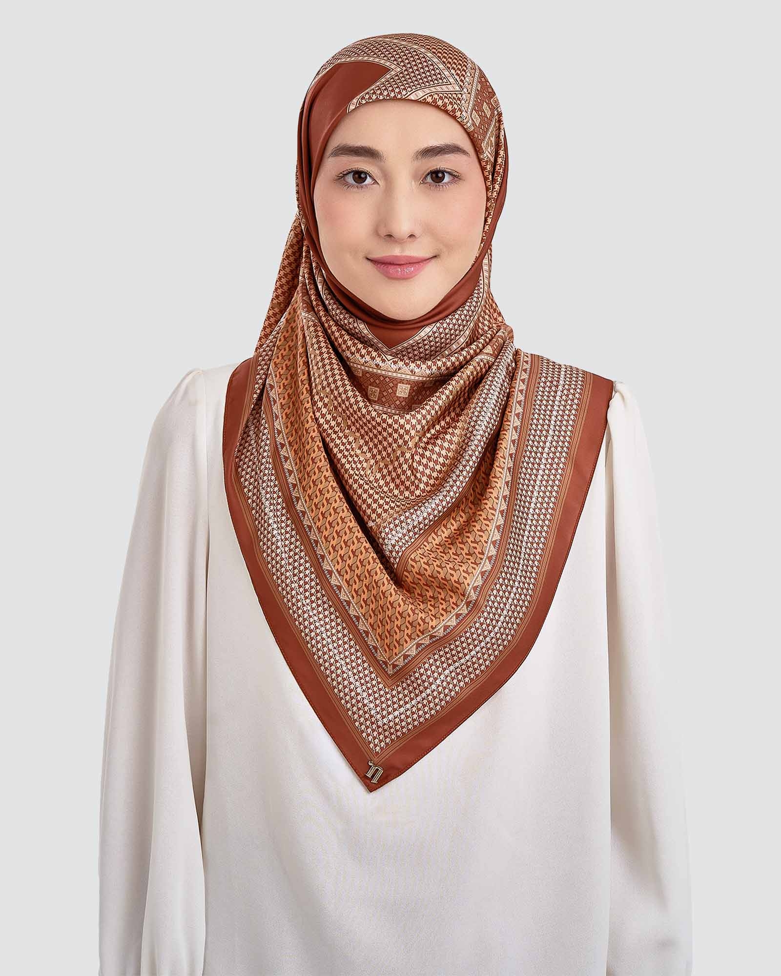 ANKA MATTE SATIN SQUARE - MOORISH BRONZE