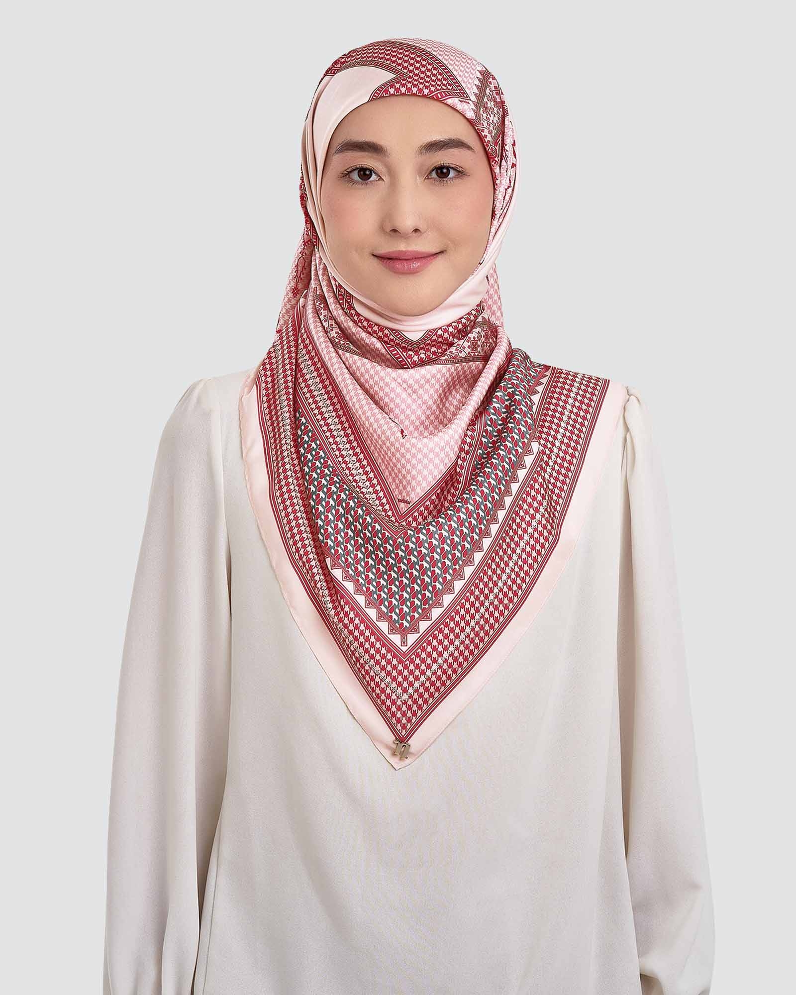 ANKA MATTE SATIN SQUARE - PERSIAN ROSE