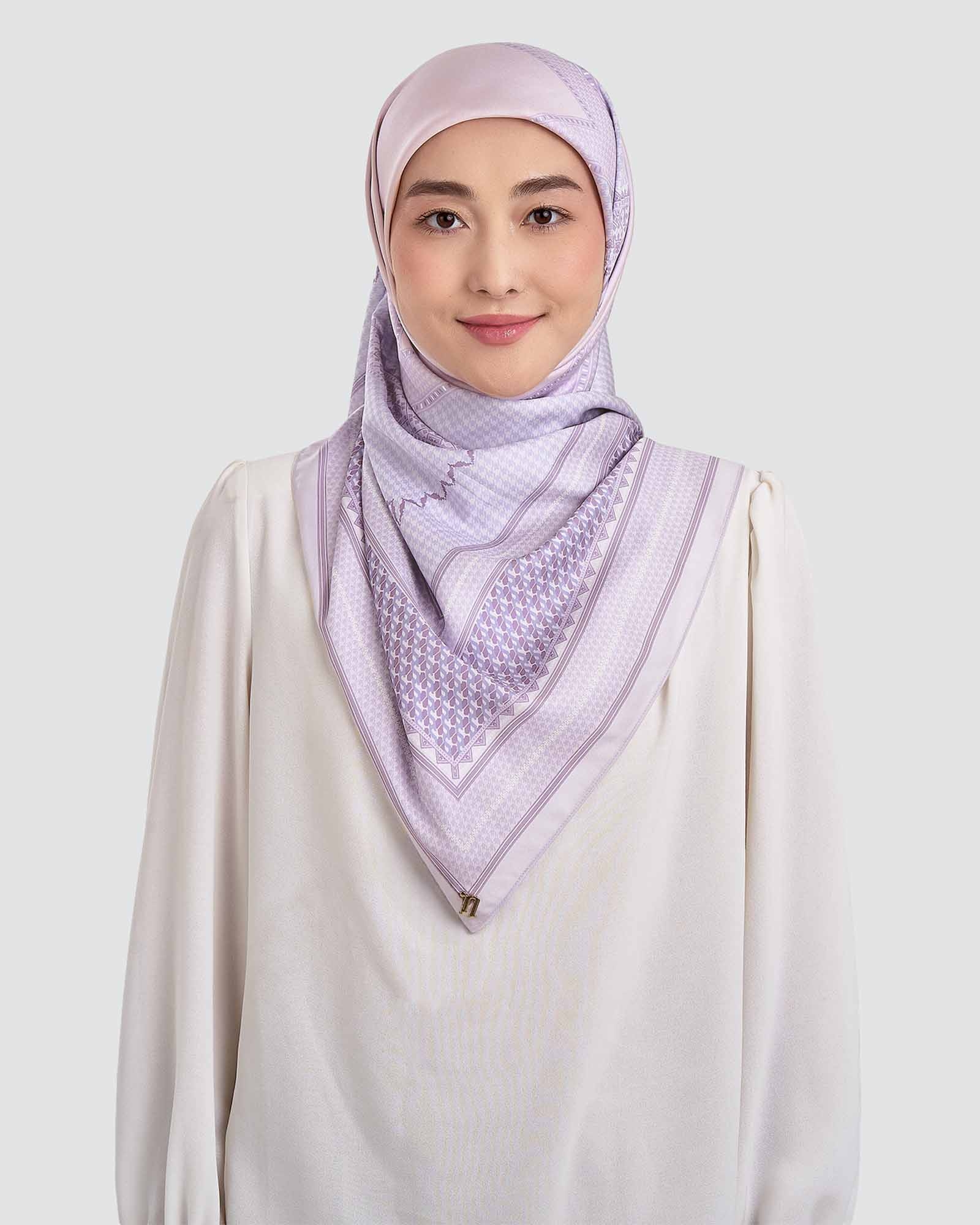 ANKA MATTE SATIN SQUARE - SILVER DUNE