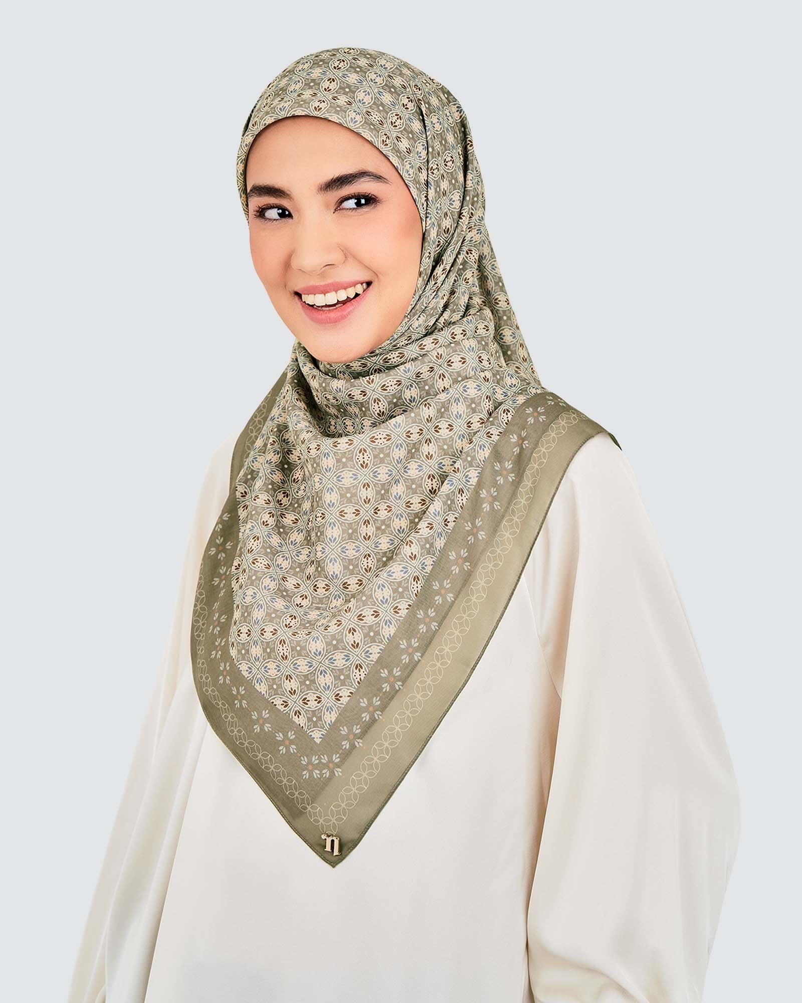 ECHO GEOMETRIC COTTON VOILE SQUARE - MATCHA