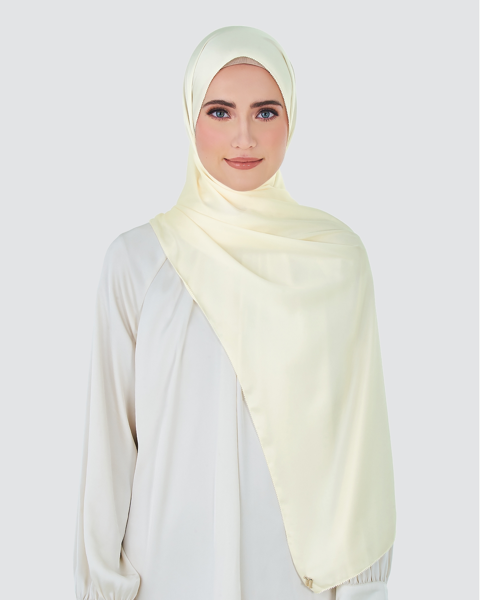 EILA SATIN SHAWL - SNOW