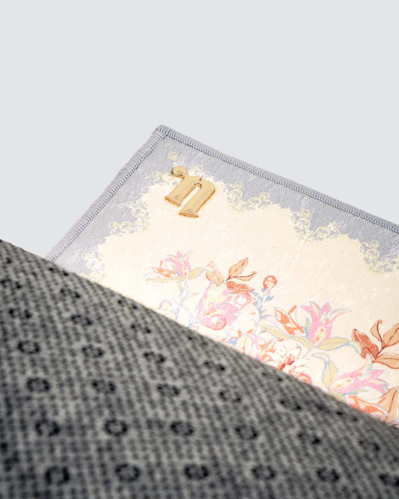 IRHAA SEJADAH - AEGEAN