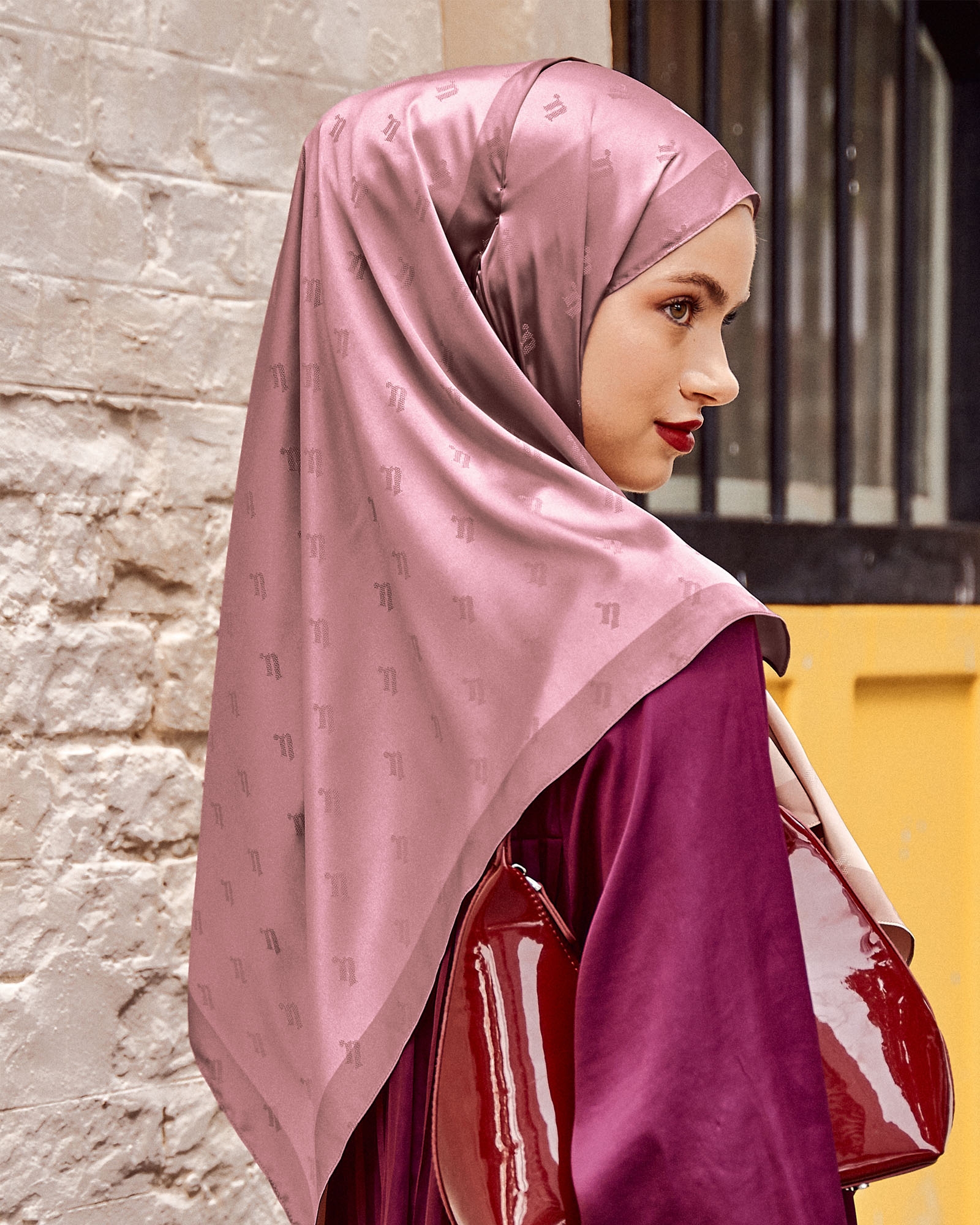 MODA WOVEN SHAWL - ROSE TEA