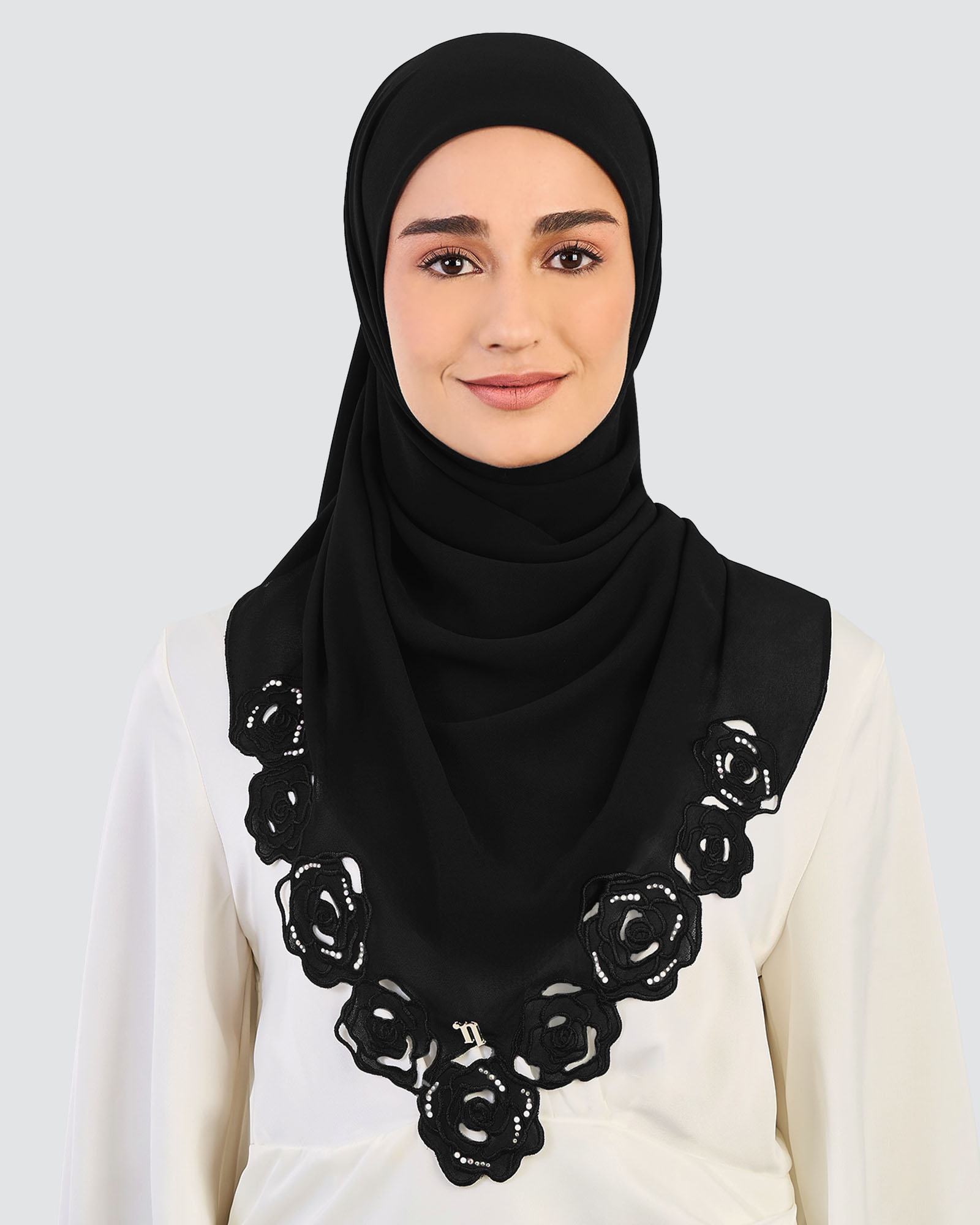 ROSE EMBROIDERED CRYSTAL SQUARE - BLACK