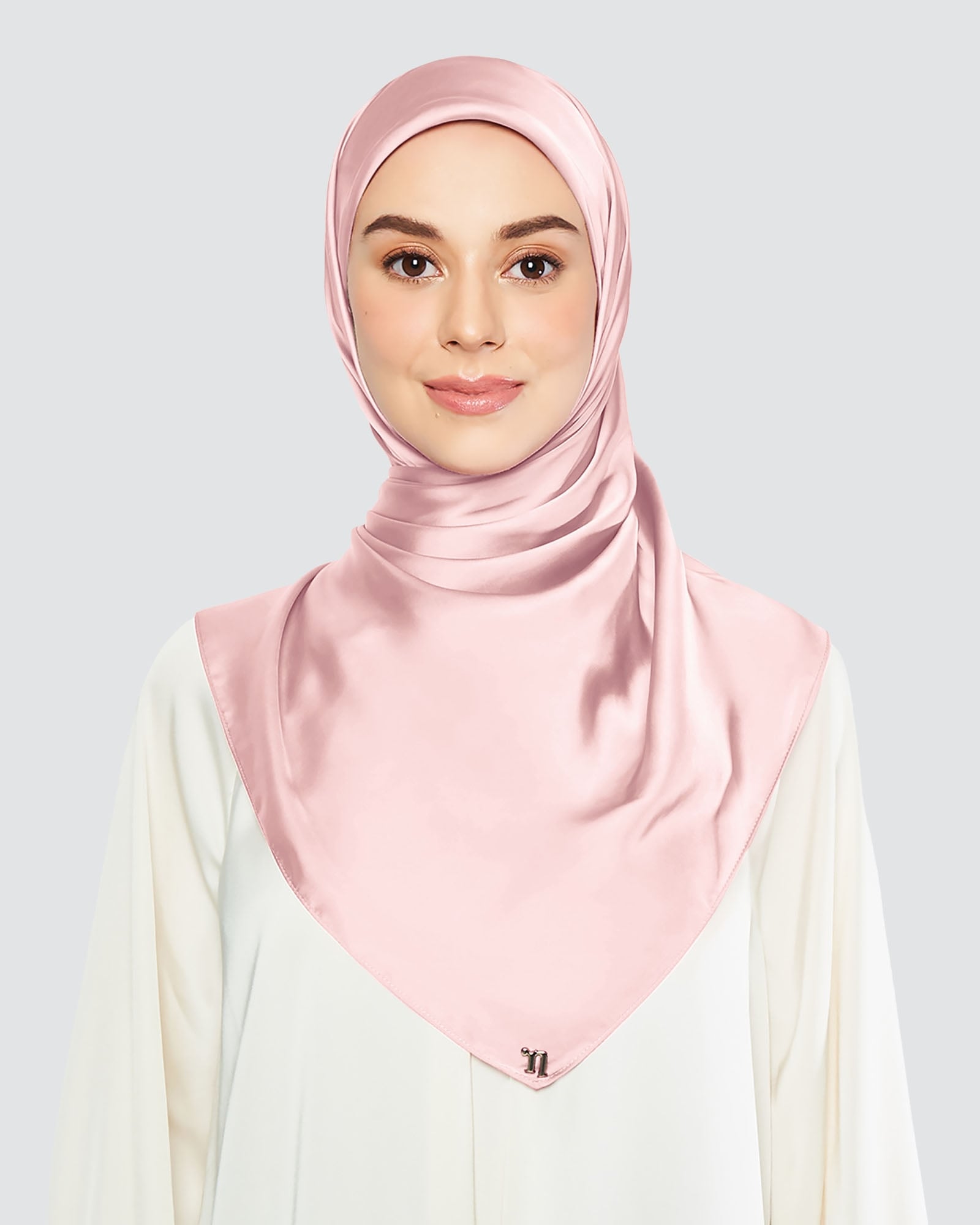 SATIN SQUARE - BABY PINK