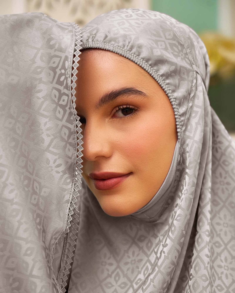 AAFIYAH TELEKUNG - PEBBLE
