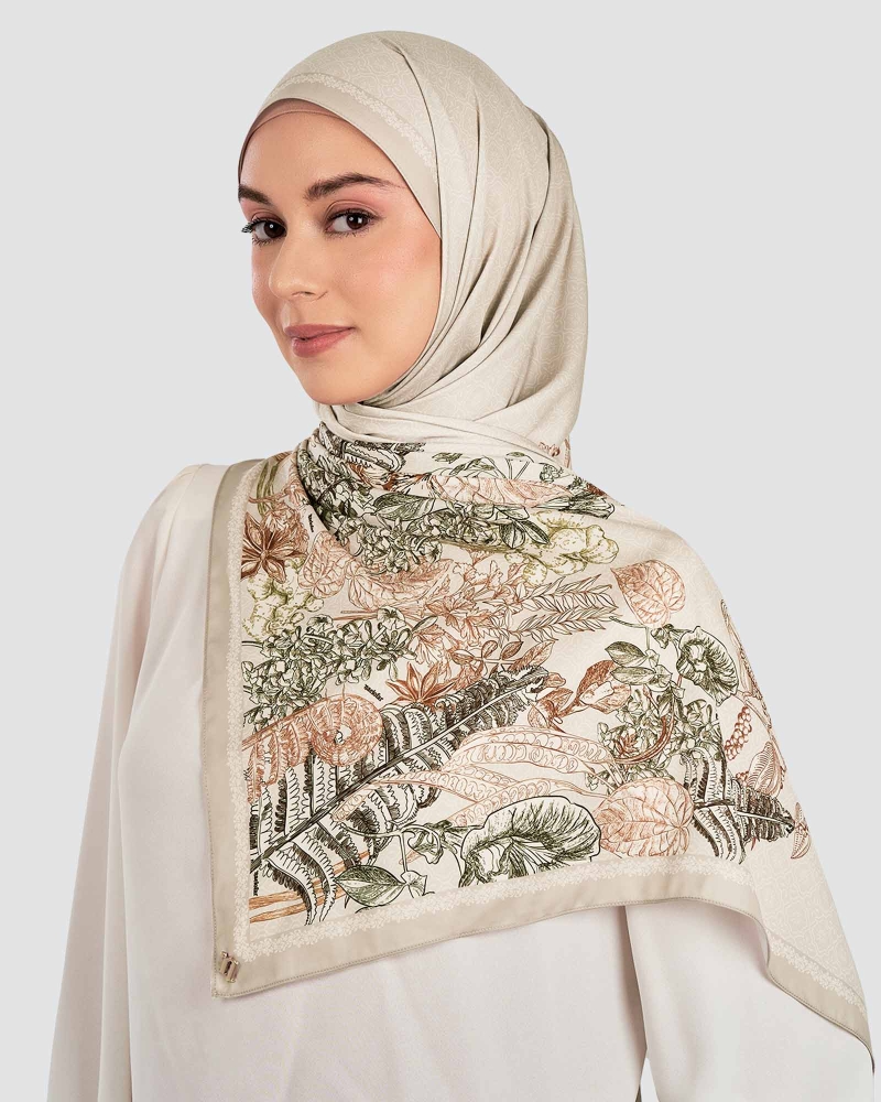 Image of AKAR MATTE SATIN SHAWL - SIREH