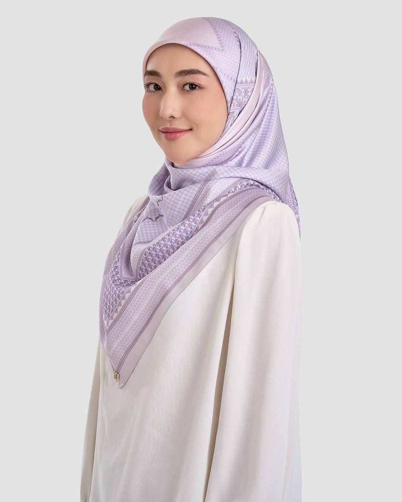 Image of ANKA MATTE SATIN SQUARE - SILVER DUNE