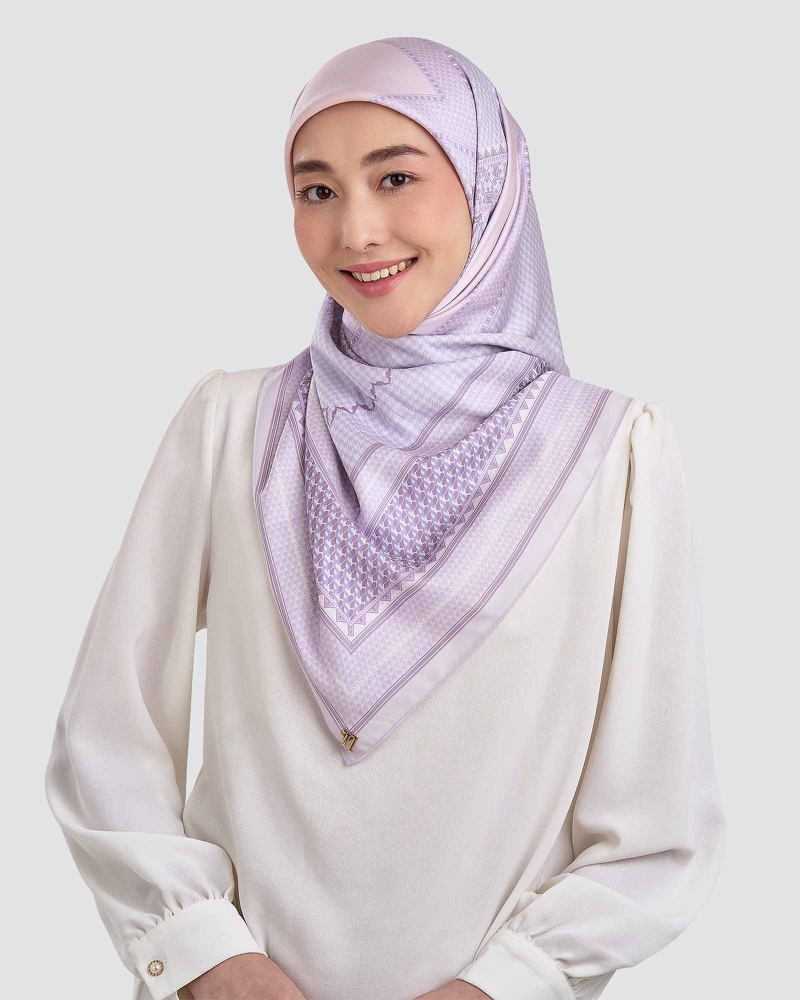 Image of ANKA MATTE SATIN SQUARE - SILVER DUNE