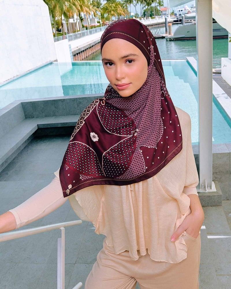 BLUE CRUISE SHAWL - ANCHOR RED