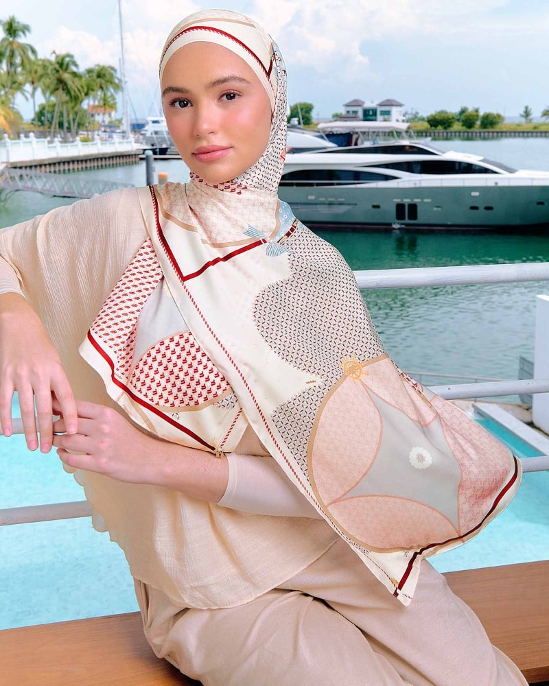 BLUE CRUISE SHAWL - ISLAND