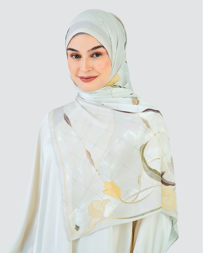 Image of CAHAYA KRISTAL SHAWL - DAWN