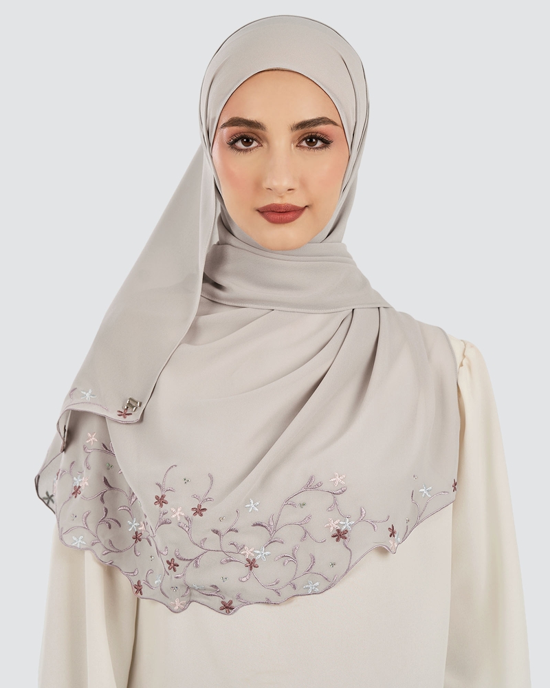 Image of CENDANA SULAM CRYSTAL SHAWL - ASH