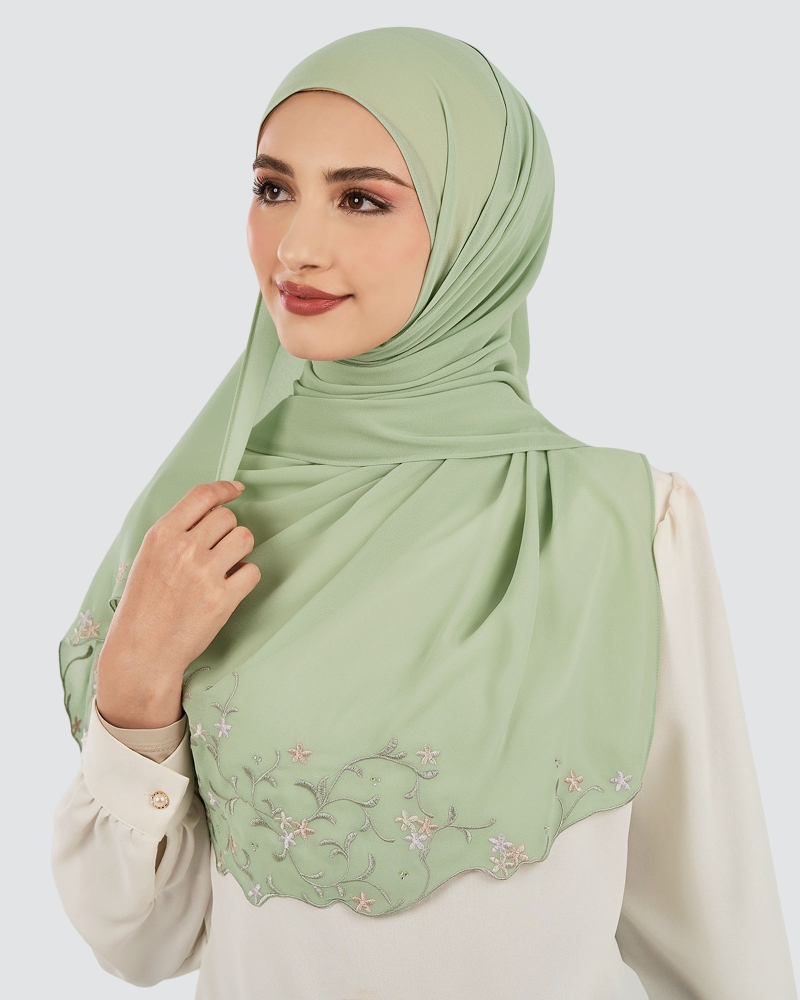 Image of CENDANA SULAM CRYSTAL SHAWL - GARDEN