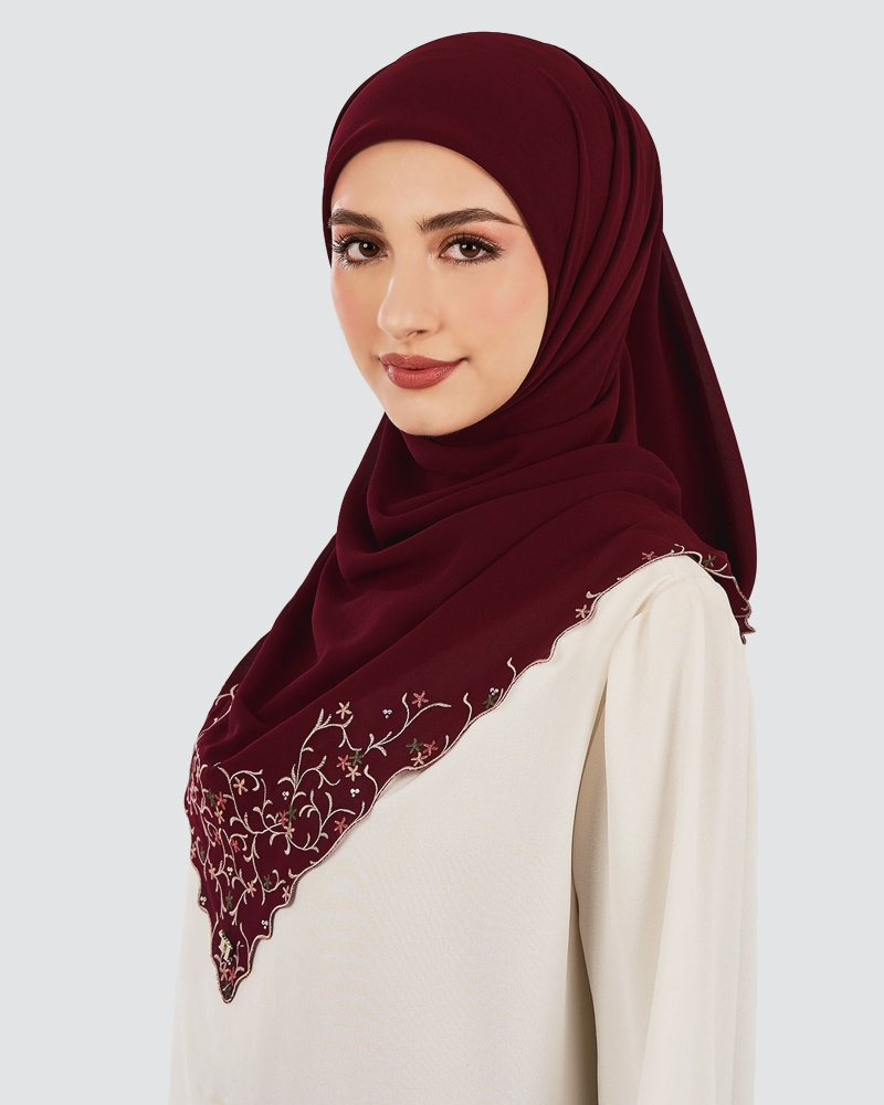 Image of CENDANA SULAM CRYSTAL SQUARE - MAROON