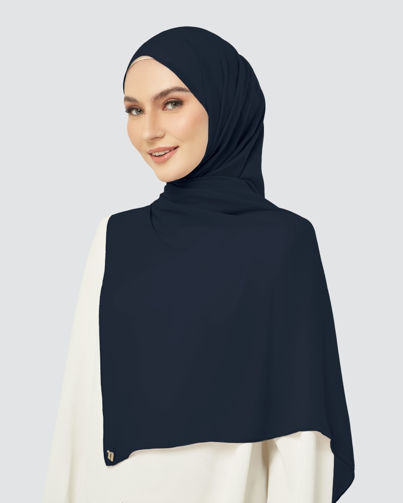 Image of CLOUD CHIFFON SHAWL - NAVY
