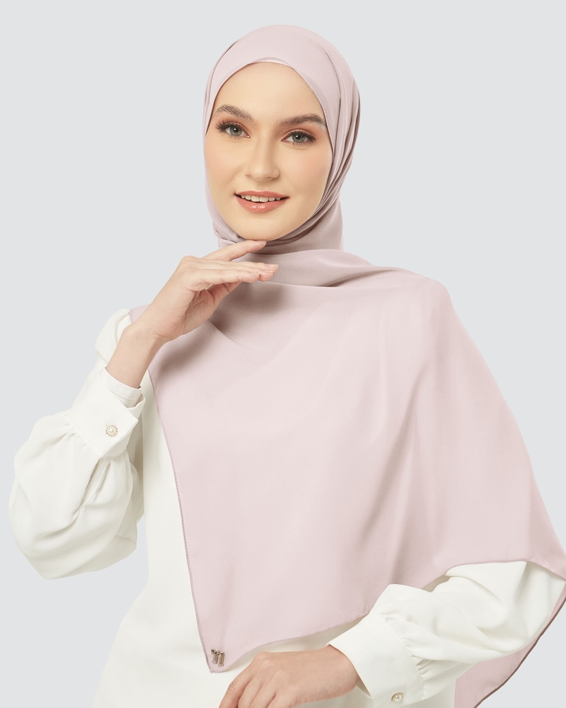 Image of CLOUD CHIFFON SHAWL - TARO MILK