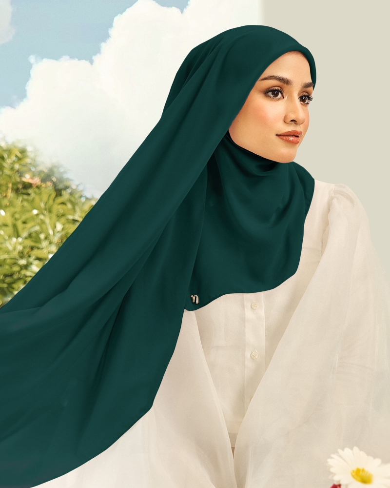 Image of CLOUD CHIFFON SQUARE - EMERALD GREEN