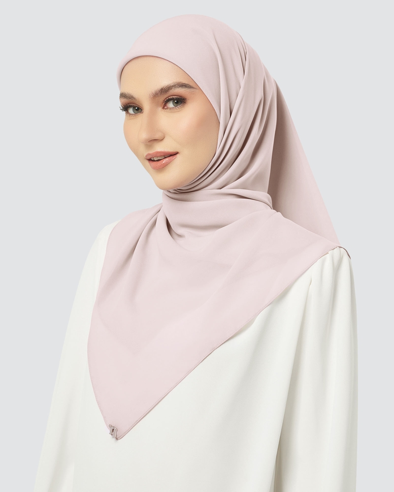 Image of CLOUD CHIFFON SQUARE - TARO MILK