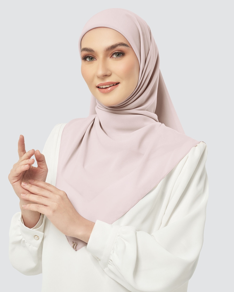 Image of CLOUD CHIFFON SQUARE - TARO MILK