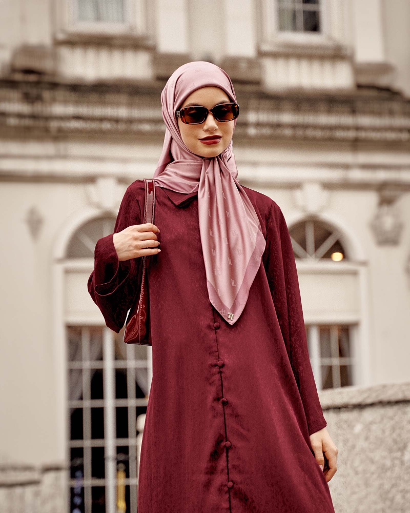 Image of DUBAI CO-ORDS - RED BERRY