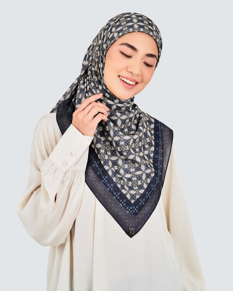 Image of ECHO GEOMETRIC COTTON VOILE SQUARE - INDIGO