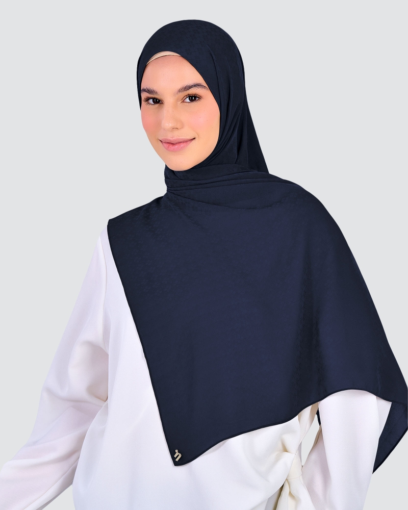 Image of GAIA CHIFFON SHAWL - NAVY