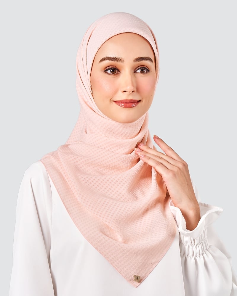 Image of GINGHAM TEXTURED CHIFFON SQUARE - SOFT PINK
