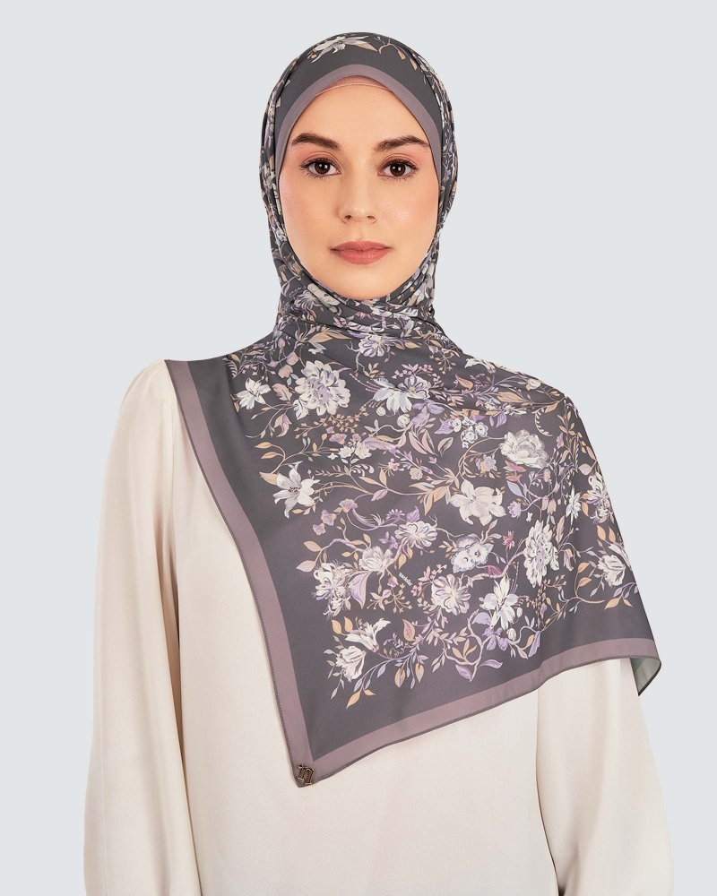 Image of HARUM CHIFFON SHAWL - MOON