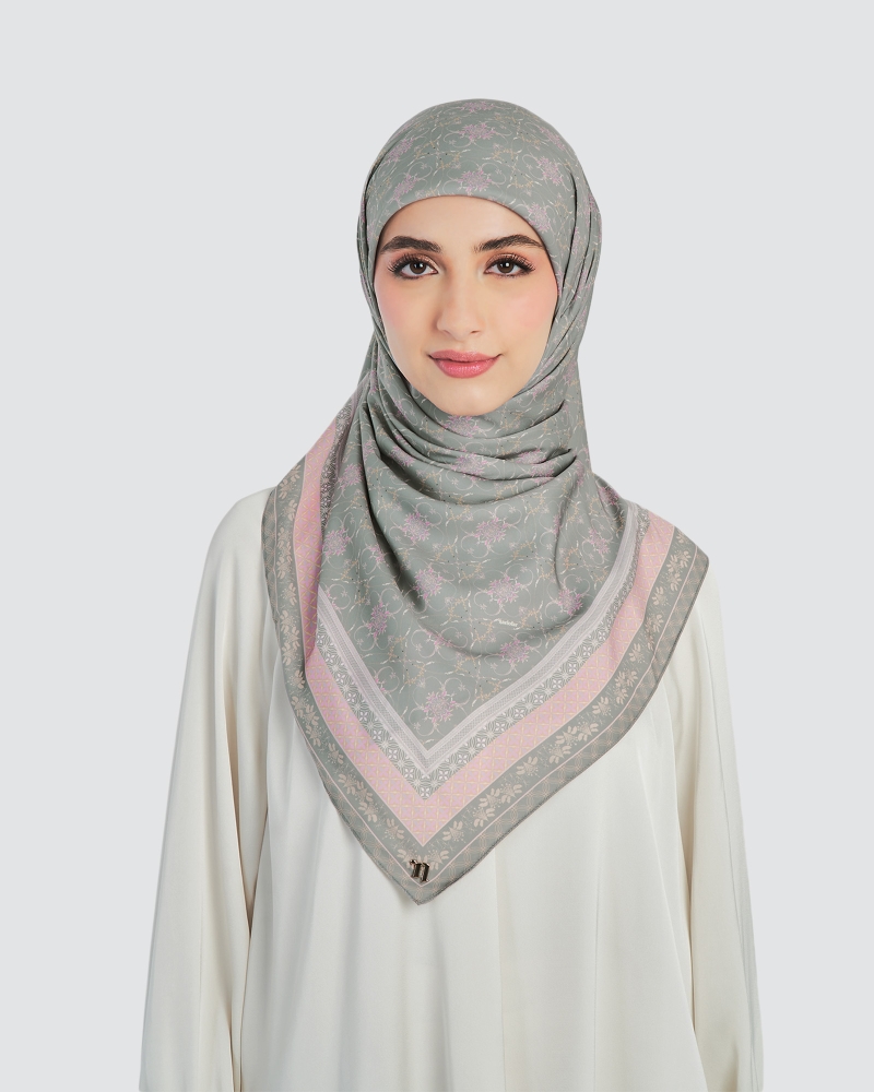 Image of ISABELLE SQUARE - MILKY GREEN
