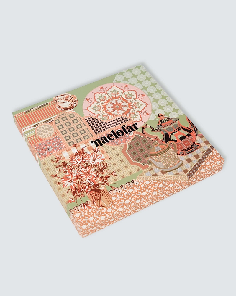Image of JAMUAN MATTE SATIN SHAWL - DAUN PALAS