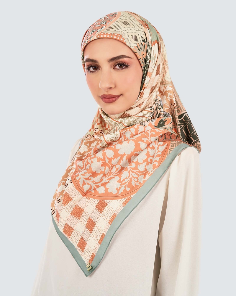 Image of JAMUAN MATTE SATIN SQUARE - BISKUT KELAPA