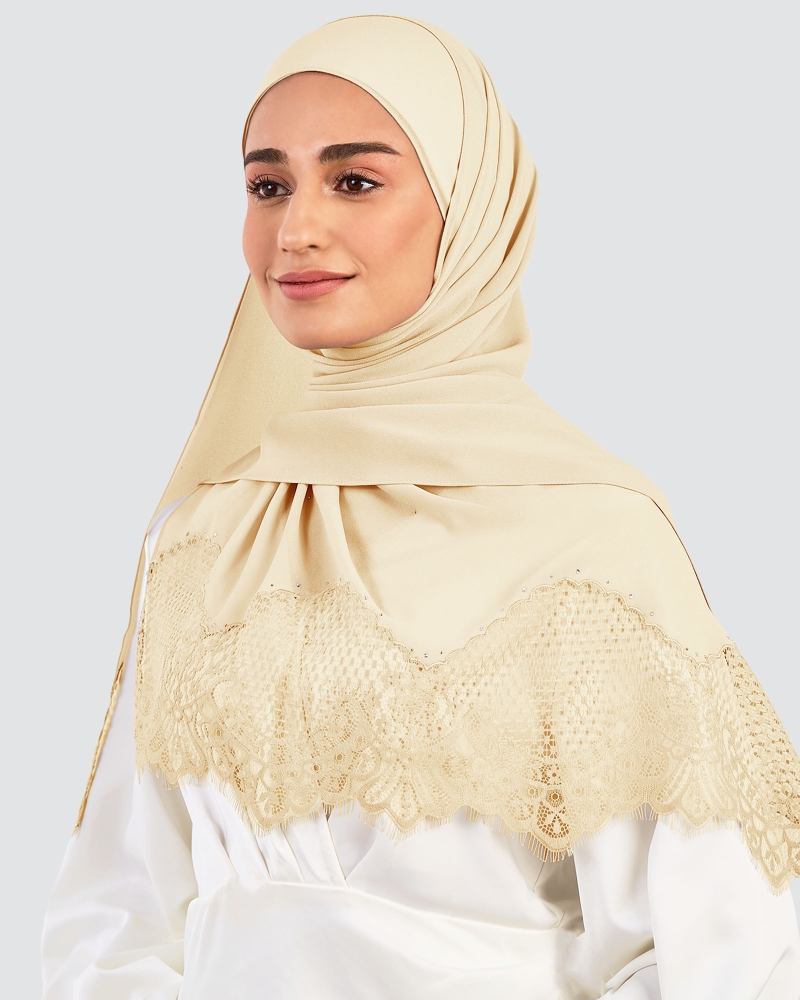 Image of JANNA LACE CRYSTAL SHAWL - CREAM