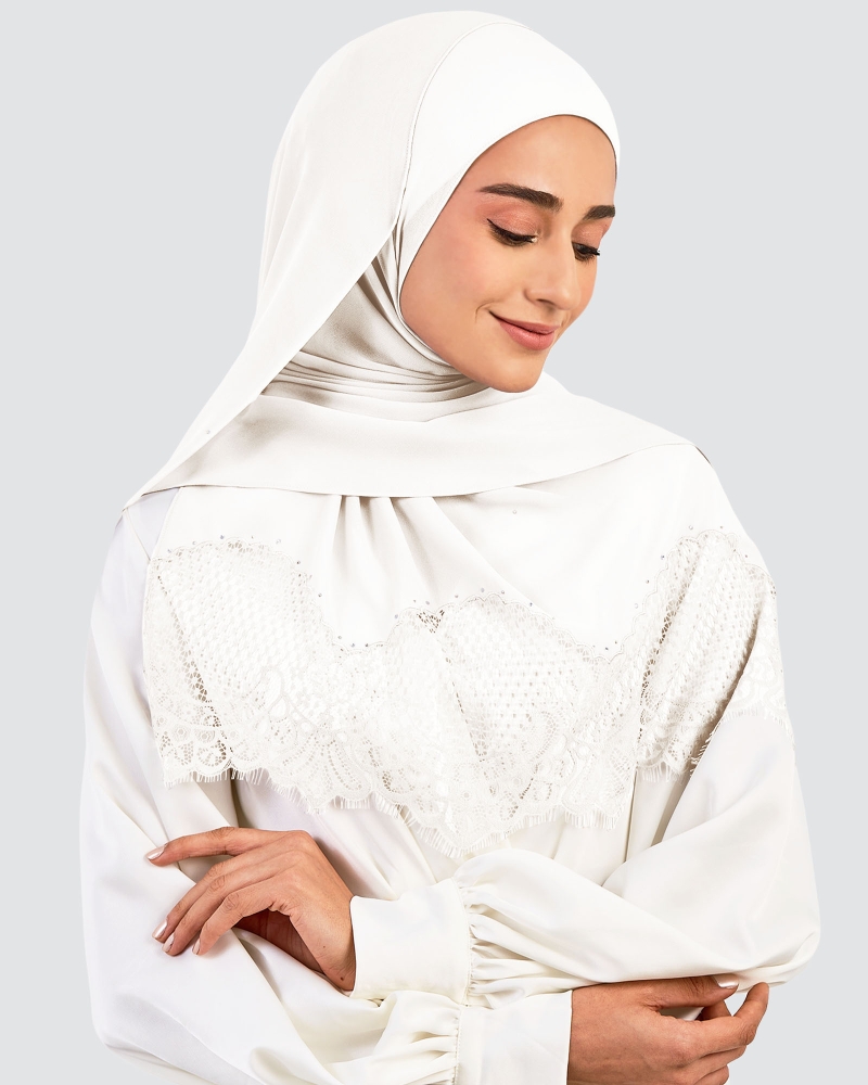 Image of JANNA LACE CRYSTAL SHAWL - WHITE