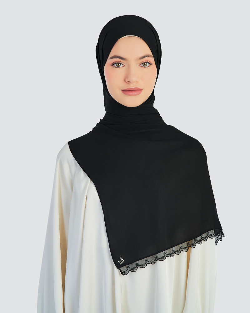 Image of JUWITA LACE SHAWL - BLACK
