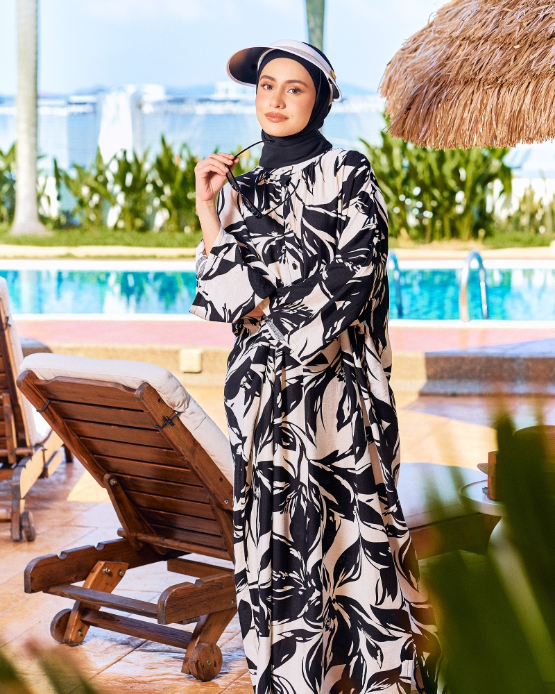 Image of KAPAS DRESS - BLACK
