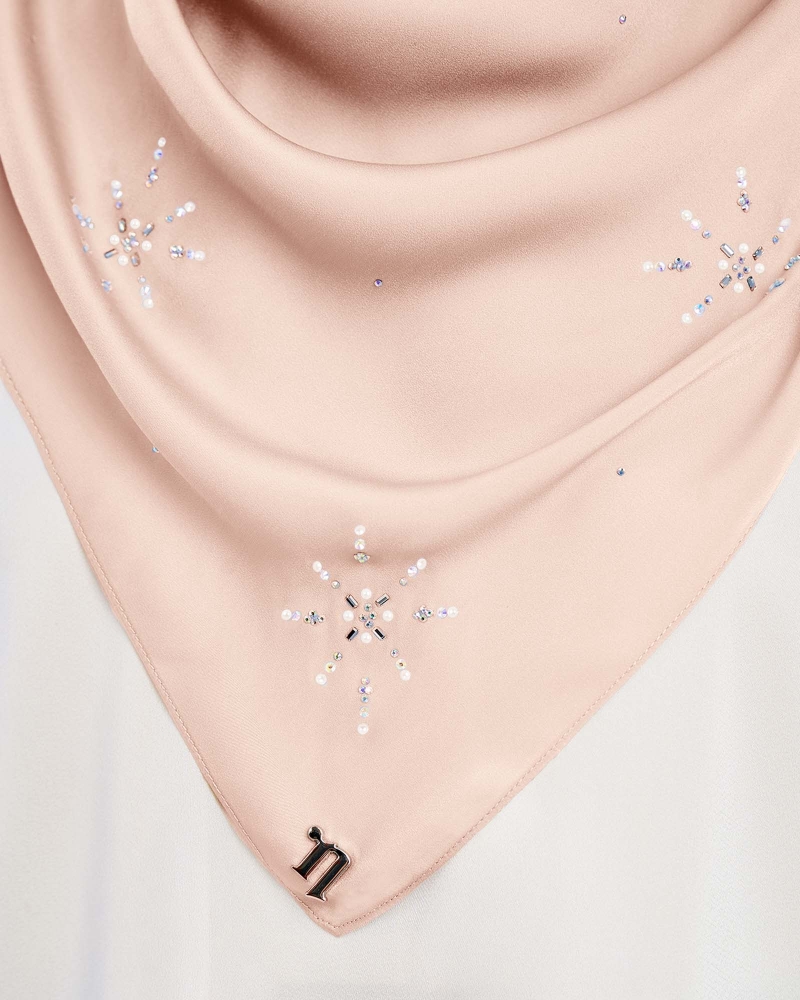 Image of LADY MARISA CRYSTAL MATTE SATIN SQUARE - LOTUS
