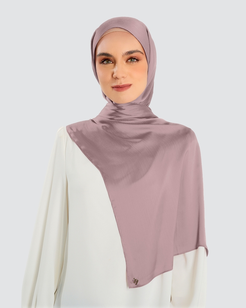 LAURA LINE SATIN SHAWL - LUPIN