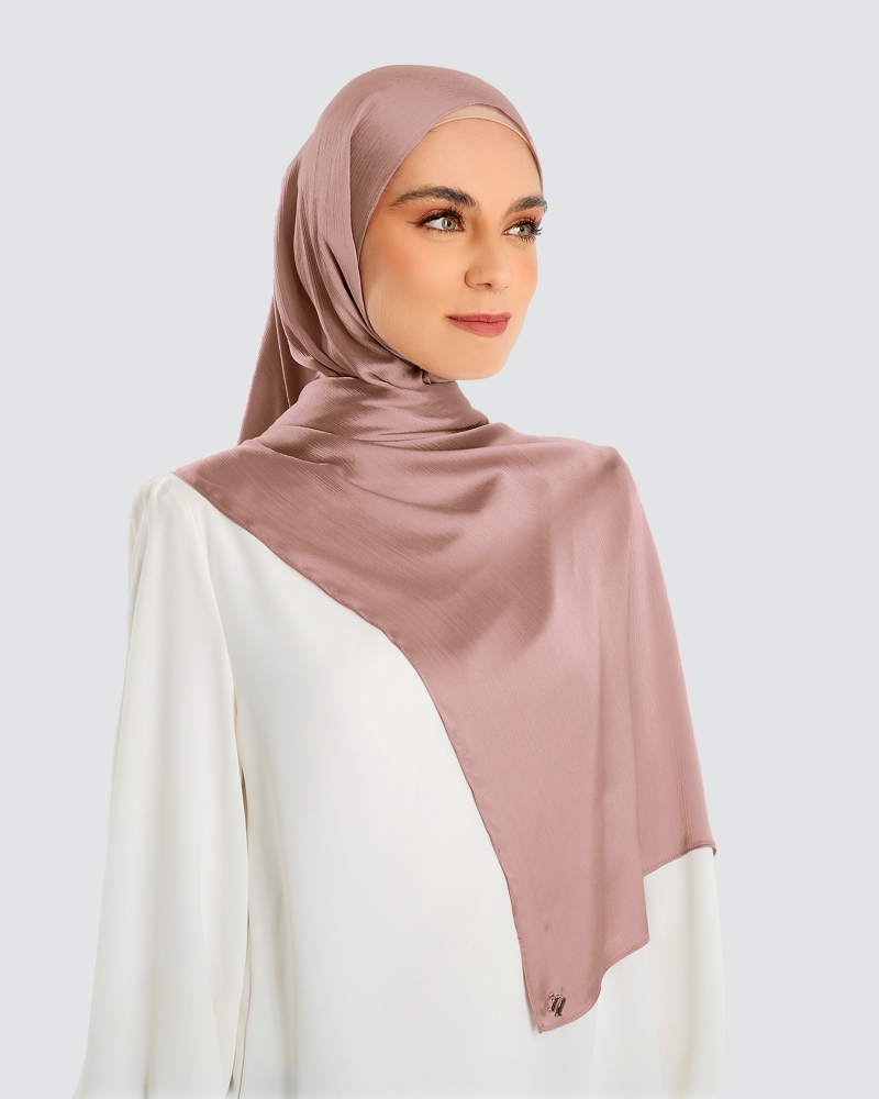 LAURA LINE SATIN SHAWL - MOONSTONE