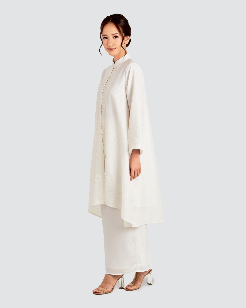 Image of LEDANG KURUNG SET - OFF WHITE