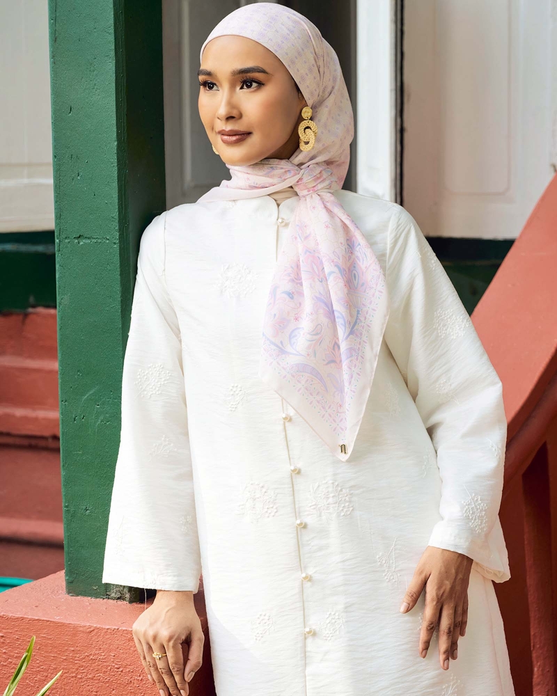 Image of LEDANG KURUNG SET - OFF WHITE