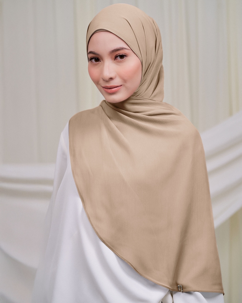 Image of LINIA LINE CHIFFON SHAWL - GRANOLA