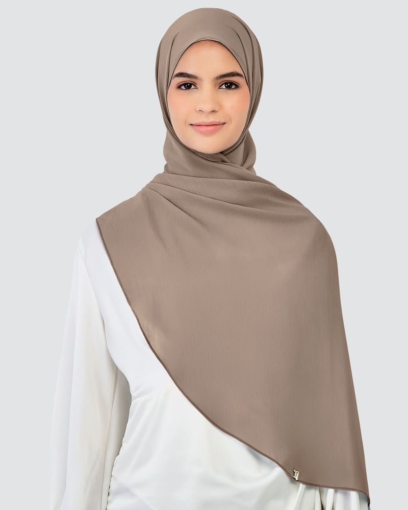 Image of LINIA LINE CHIFFON SHAWL - PECAN