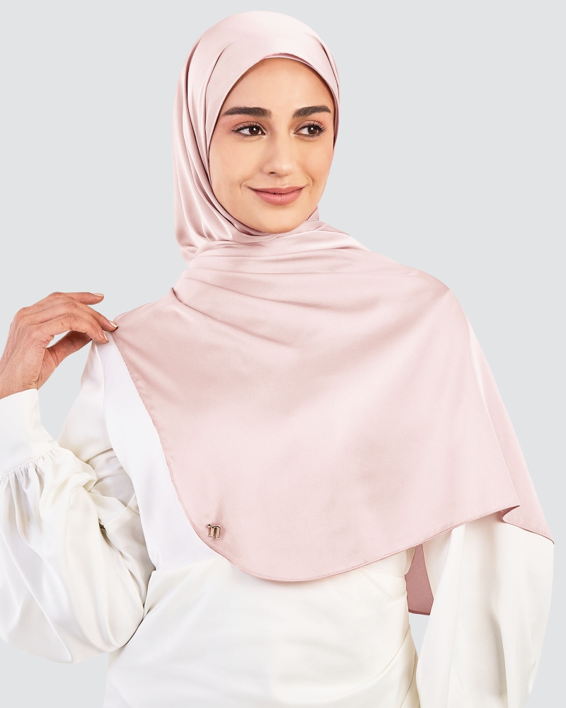 LUNA SATIN SHAWL - BALLERINA