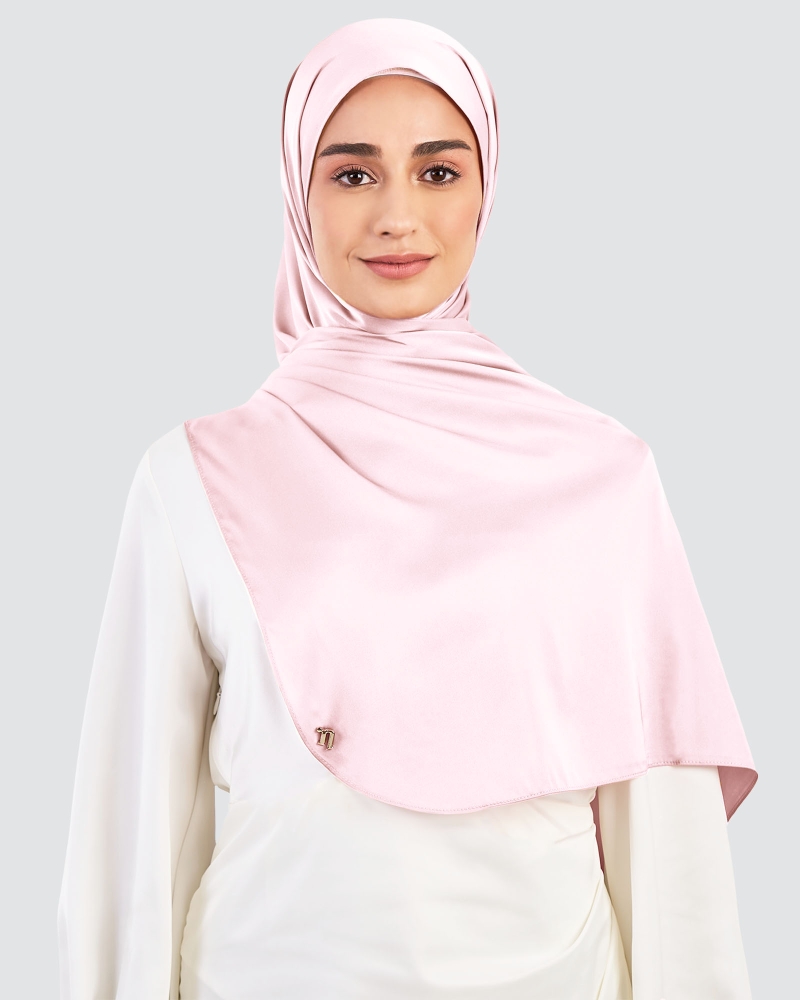 Image of LUNA SATIN SHAWL - FAIRY