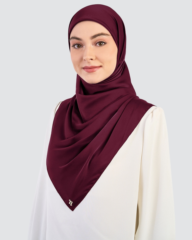 LUNA SATIN SQUARE - MAROON