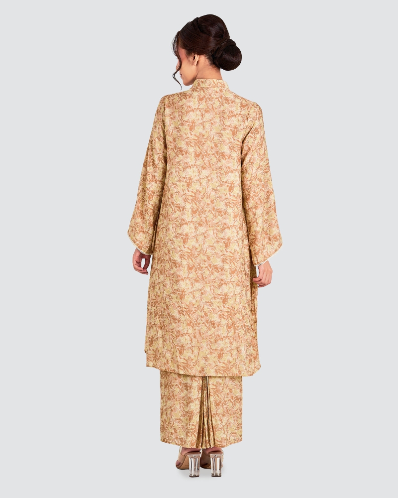 Image of MADURA KURUNG SET - CARAMEL
