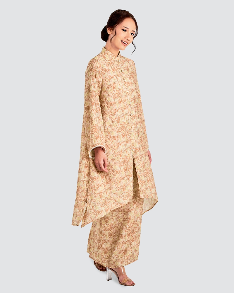Image of MADURA KURUNG SET - CARAMEL
